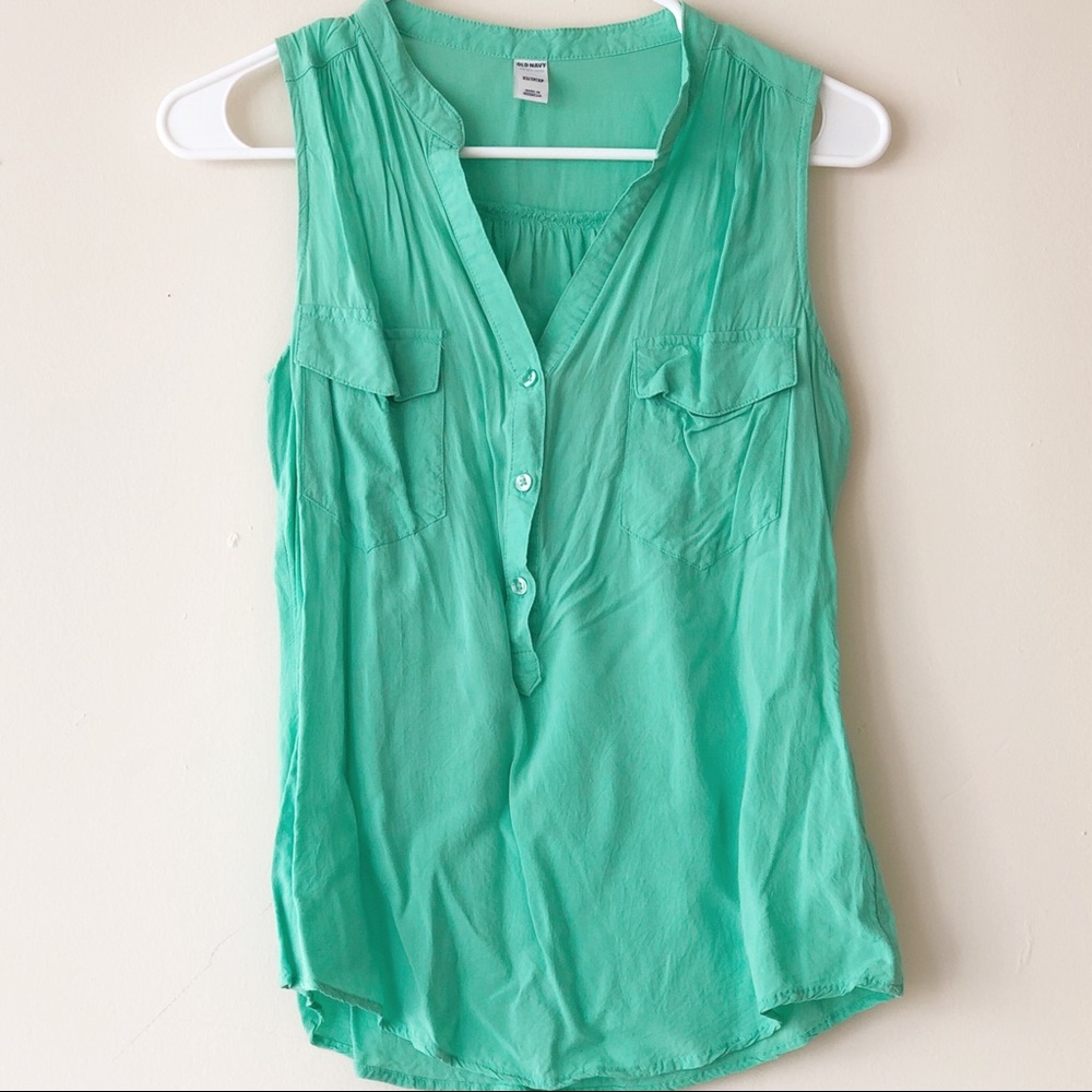 Old navy seafoam green tank